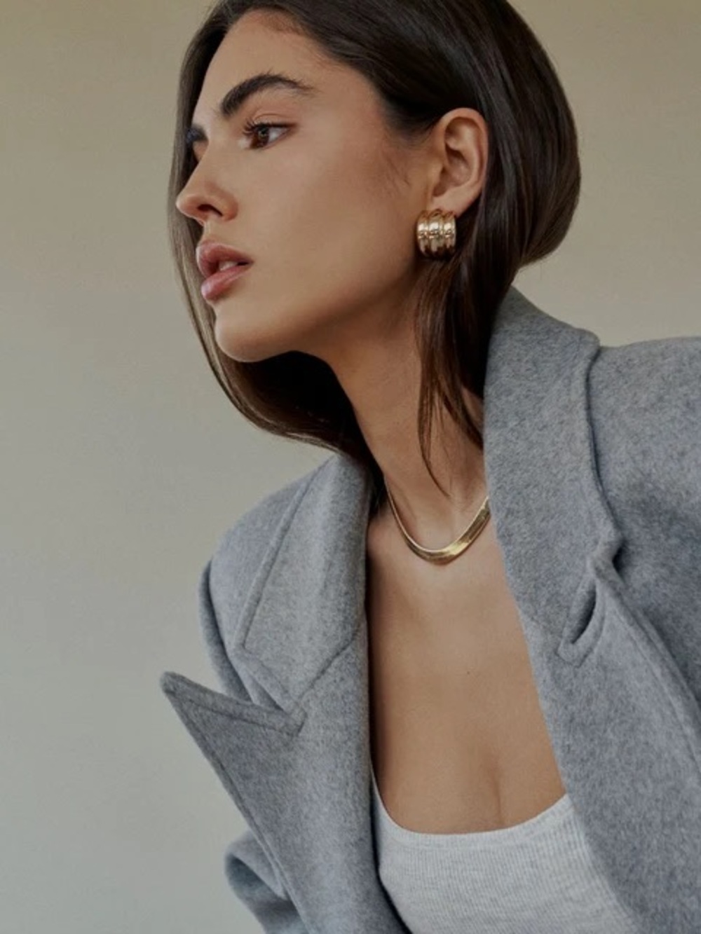 Like new lili claspe Reggie gold necklace chain